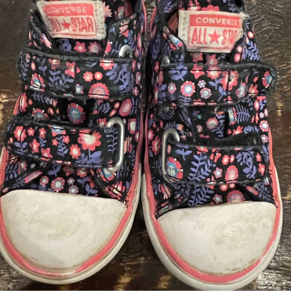 Floral Converse All Star Toddler Shoes Size 8